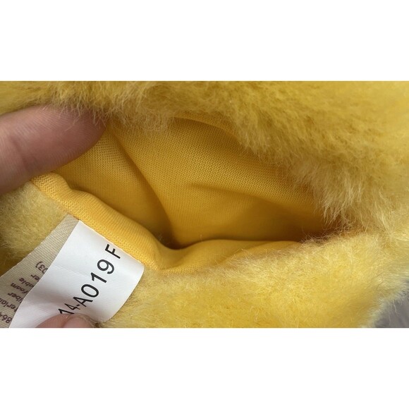 Folkmanis Duckling Hand Puppet Realistic Yellow Duck Plush! Pre-Owned! - Picture 6 of 8